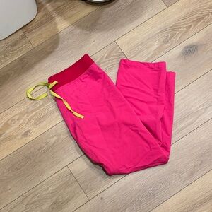 Figs Scrub Pants Shocking Pink size L